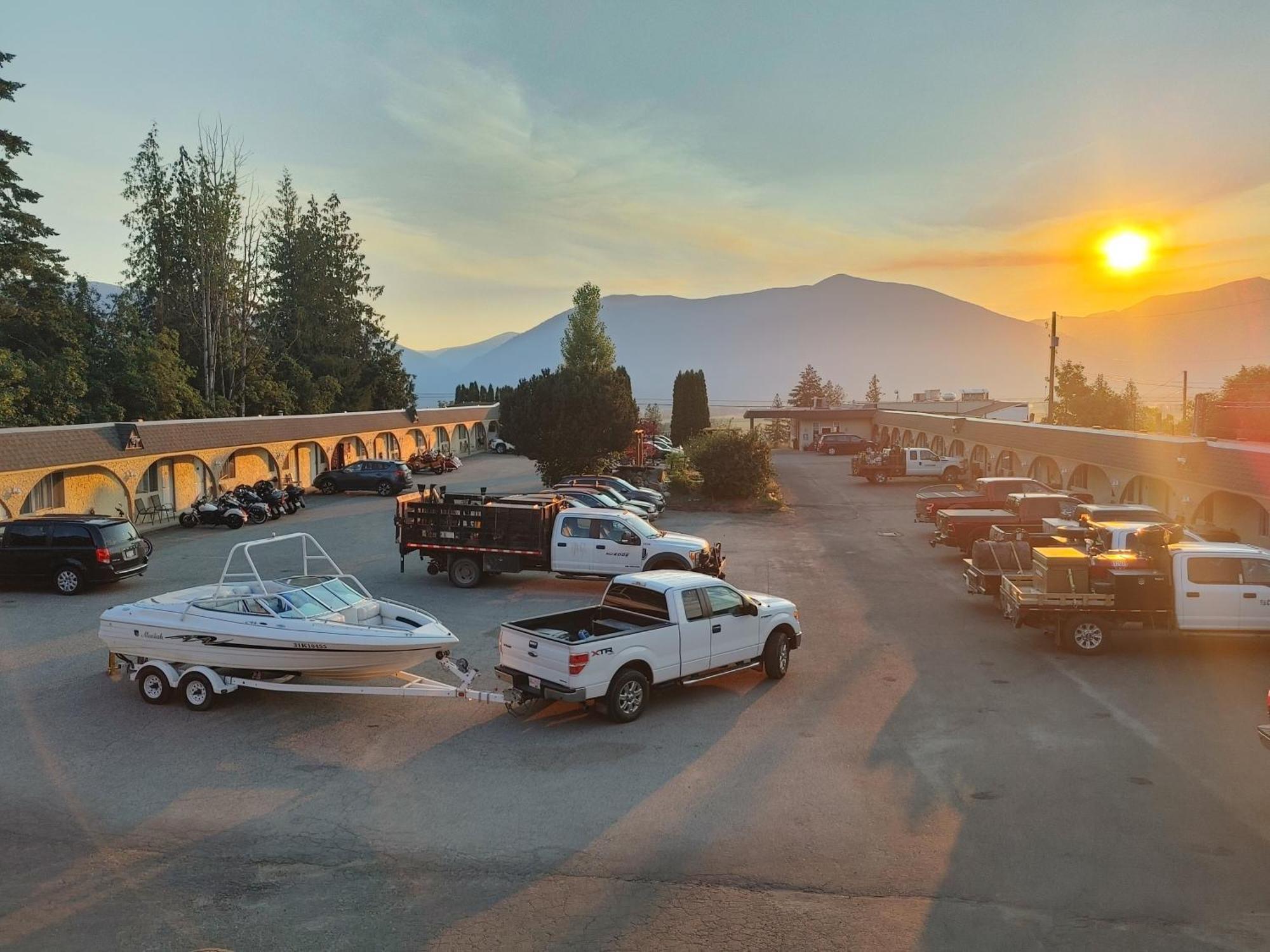 Magnuson Hotel Creston Dış mekan fotoğraf